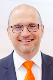 Dr. Matthias Kirchherr Dr. Matthias Kirchherr