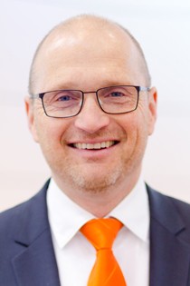 Dr. Matthias Kirchherr