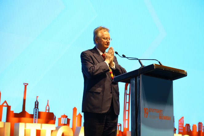 Honorary Consulate Andreas Lapp during his opening speech in 2024