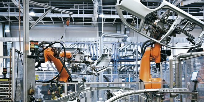 Robotintegration i bilindustrin - kontakta oss på Miltronic för mer info Robotintegration i bilindustrin - kontakta oss på Miltronic för mer info