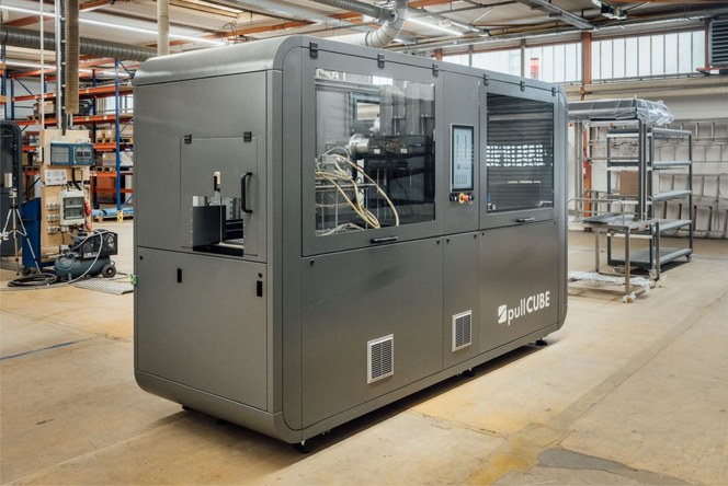 Com 3,5 metros, o pullCUBE é a máquina de pultrusão mais curta do mundo Com 3,5 metros, o pullCUBE é a máquina de pultrusão mais curta do mundo